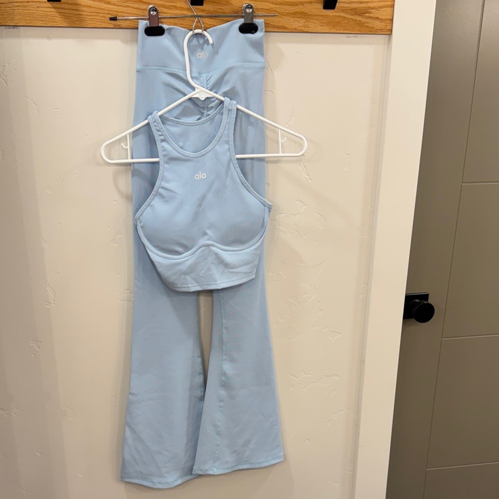 ALO Yoga Light Blue Leggings and Top Set
